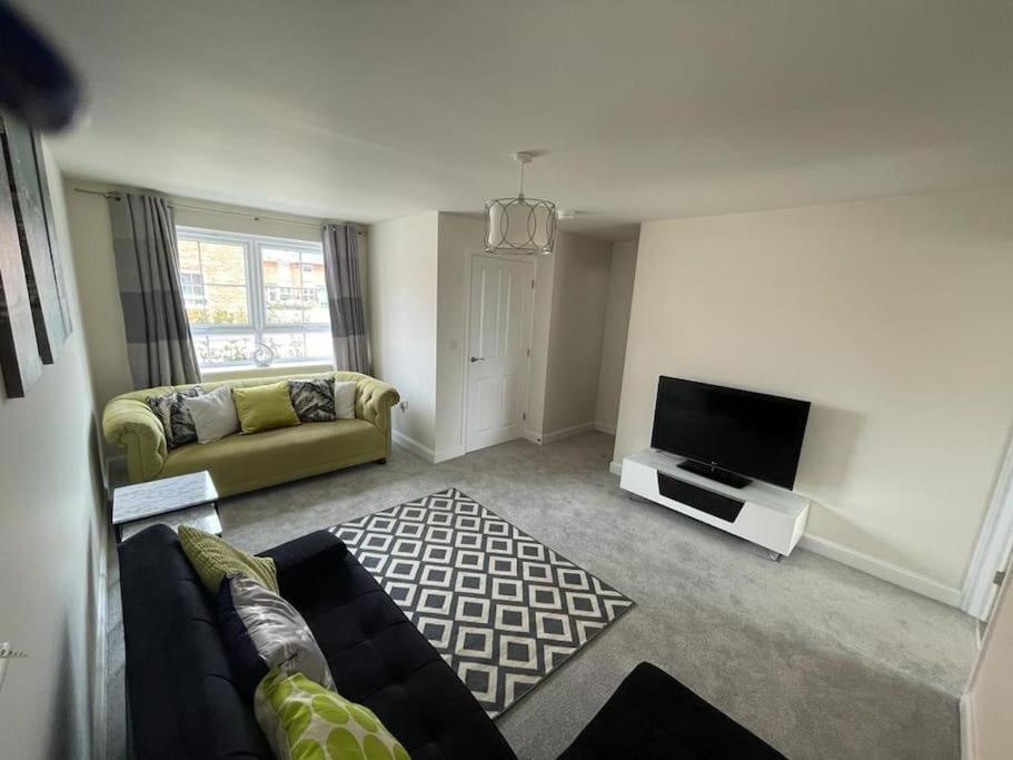 Villa Cozy 3 Bed Sasha House In Beeston Nottingham Esterno foto